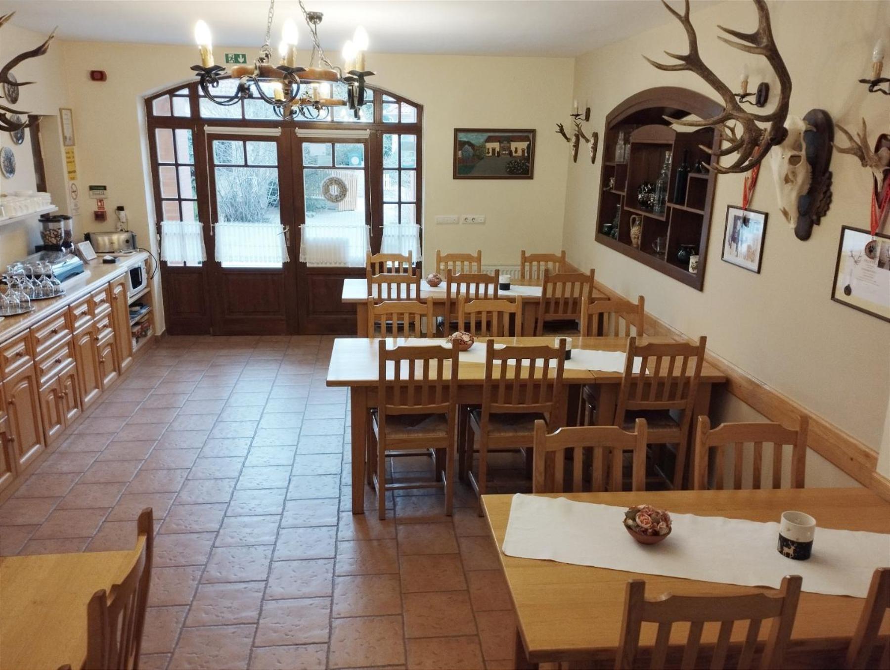 Eckhardt Vendeghaz Hotel Villány Екстериор снимка