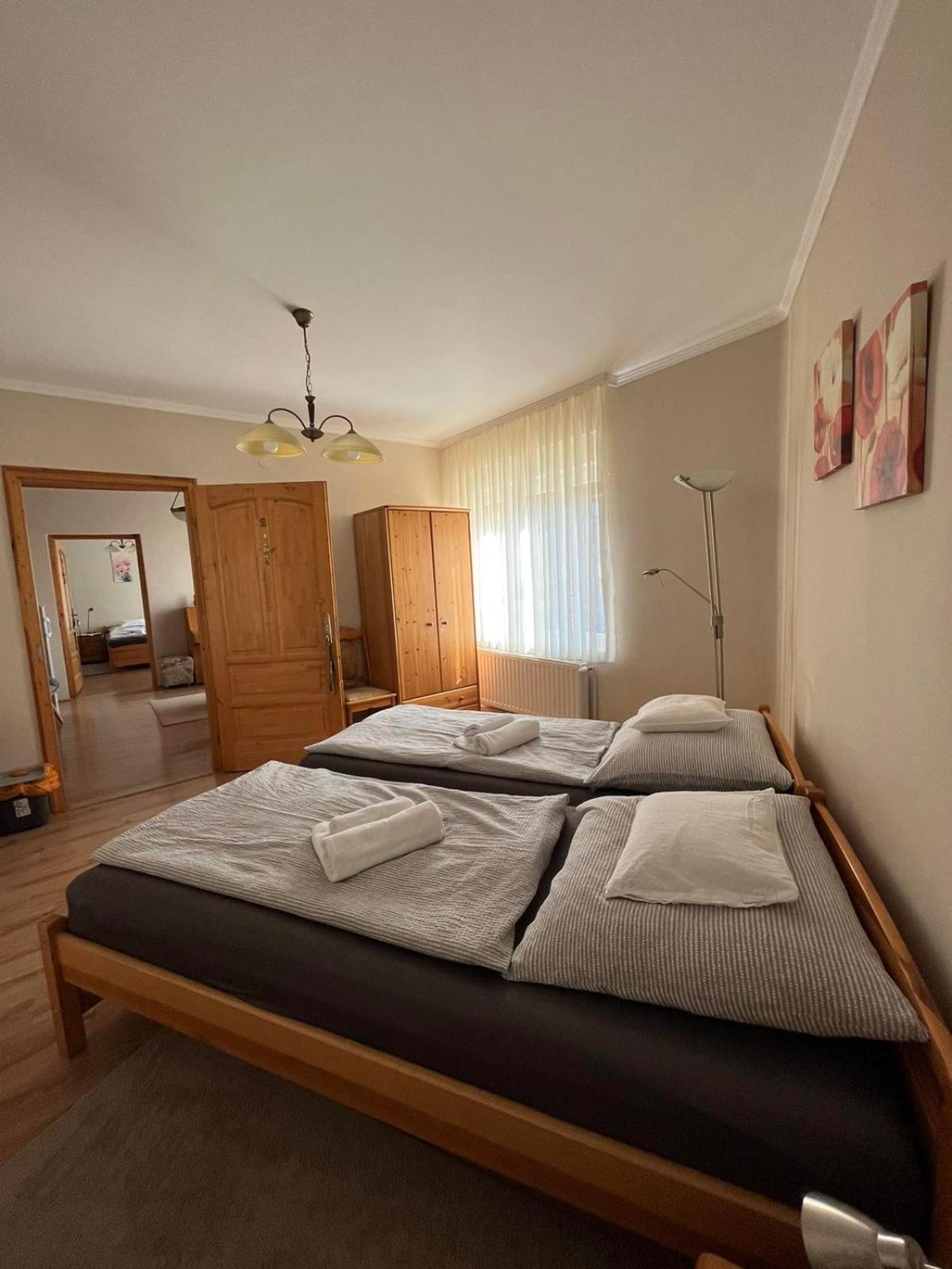 Eckhardt Vendeghaz Hotel Villány Екстериор снимка