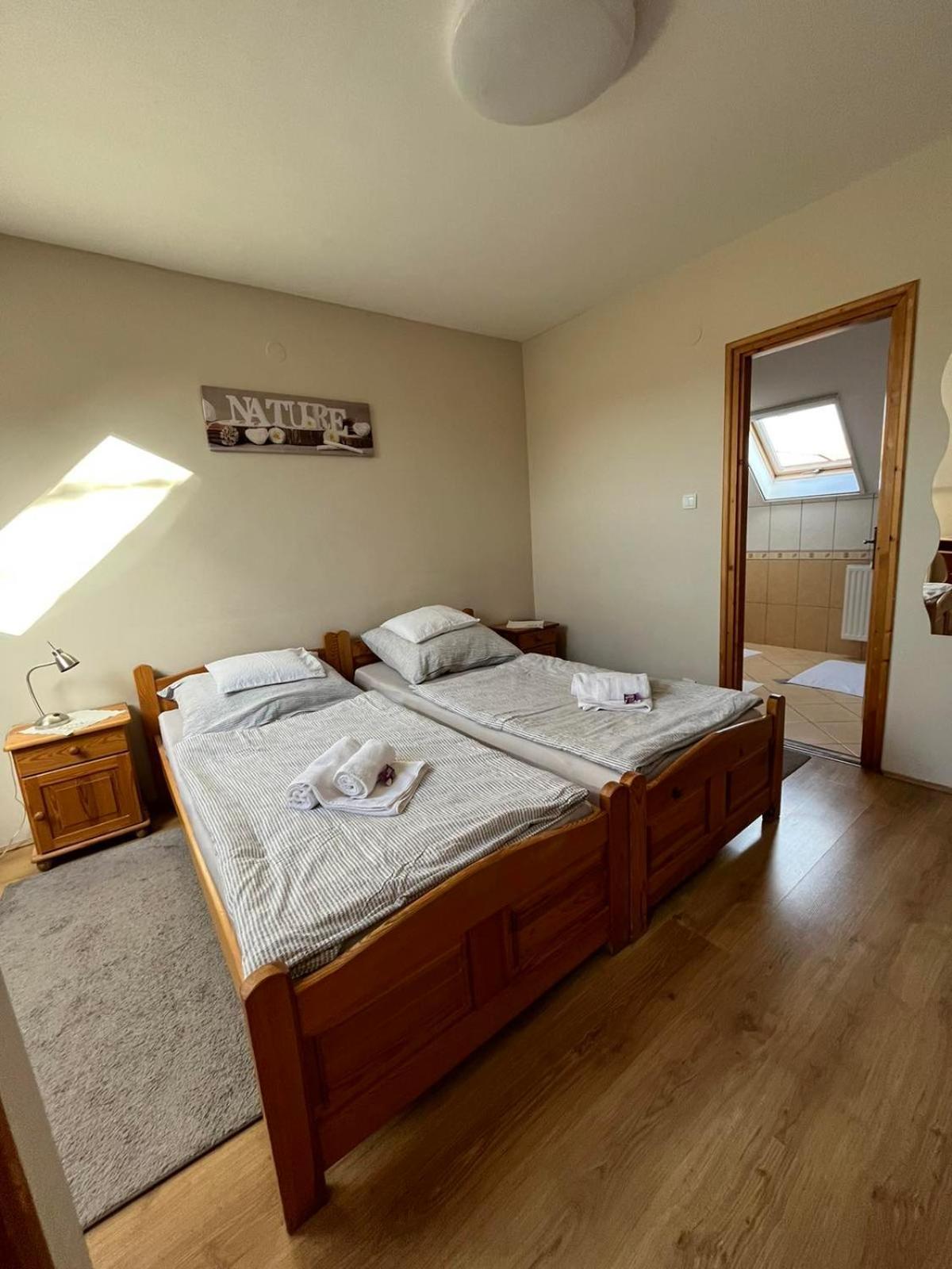 Eckhardt Vendeghaz Hotel Villány Екстериор снимка